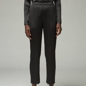 Pleats Please - Issey Miyake Pants size 3